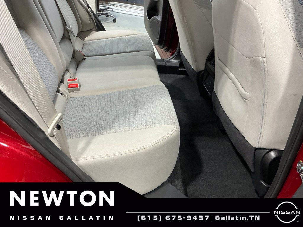Used 2023 Nissan Rogue SV FWD image 15