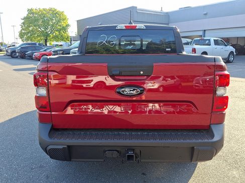 New 2025 Ford Maverick Lariat w/ Black Appearance Package image 6