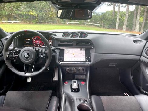 Used 2024 Nissan Z NISMO w/ Floor Mat Package image 22