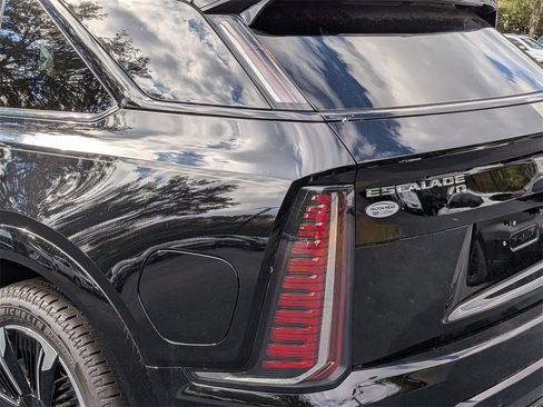 New 2025 Cadillac Escalade IQ Sport 2 image 10