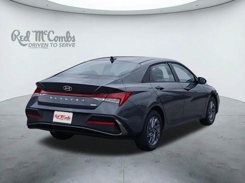 New 2026 Hyundai Elantra Blue image 5