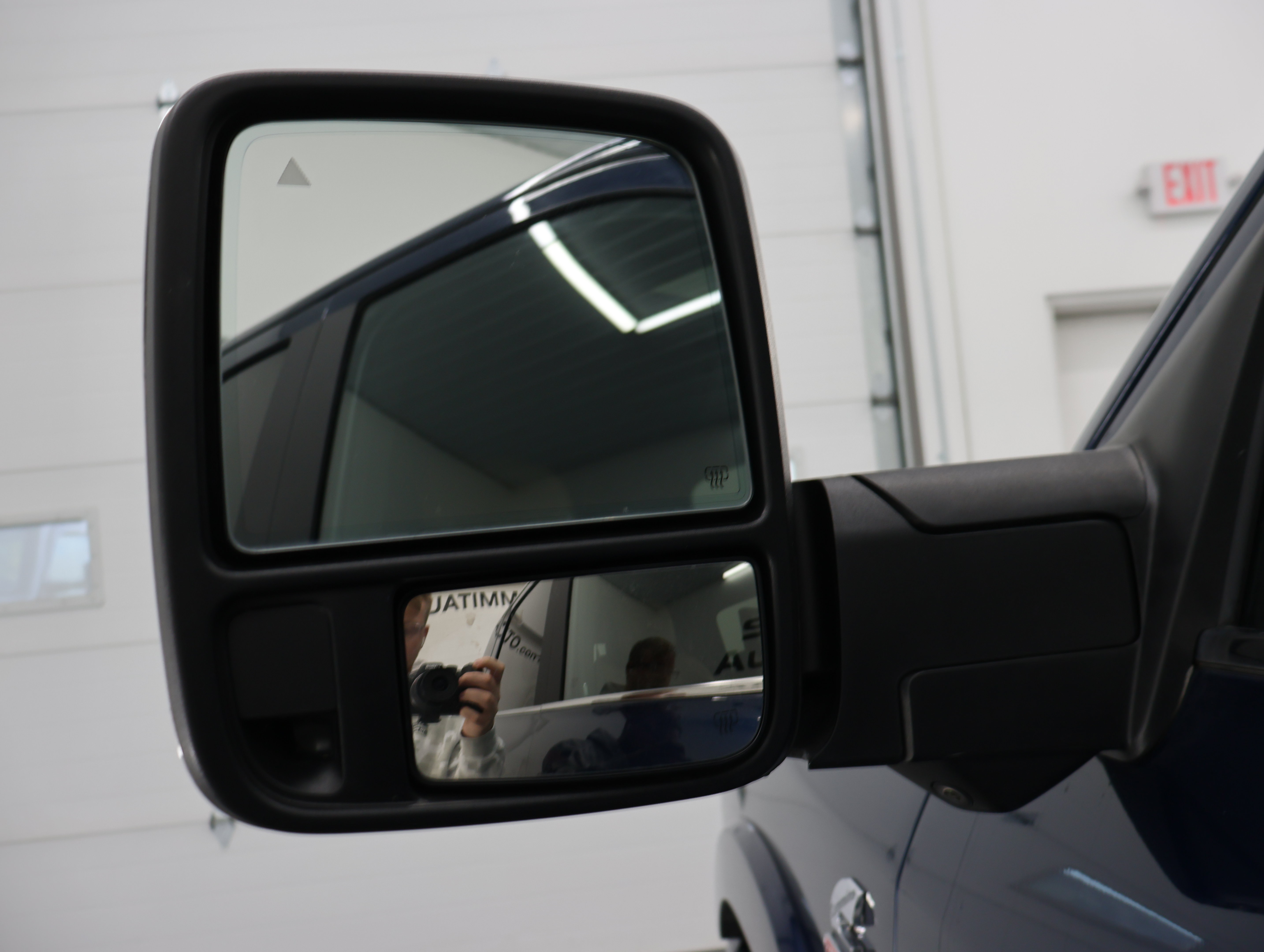 Used 2023 RAM 3500 Limited AWD/4WD image 44