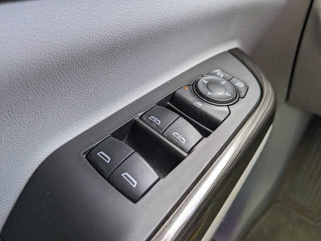 Used 2020 GMC Acadia SLT w/ Driver Alert Package II FWD image 21