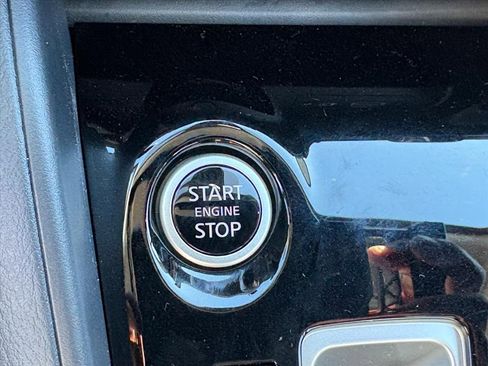 New 2025 Nissan Versa SV image 13