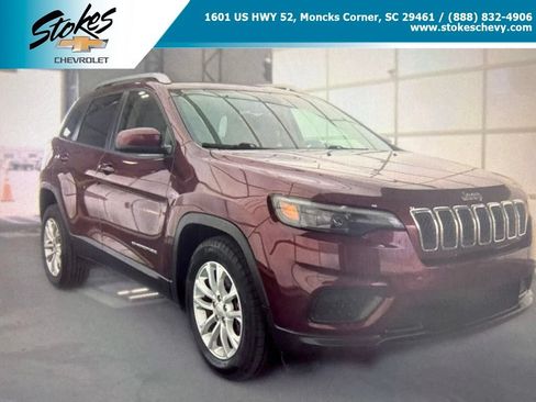 Used 2020 Jeep Cherokee Latitude FWD image 1