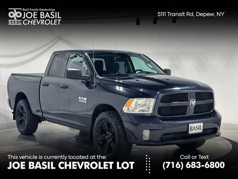 Used 2017 RAM 1500 Express AWD/4WD image 1