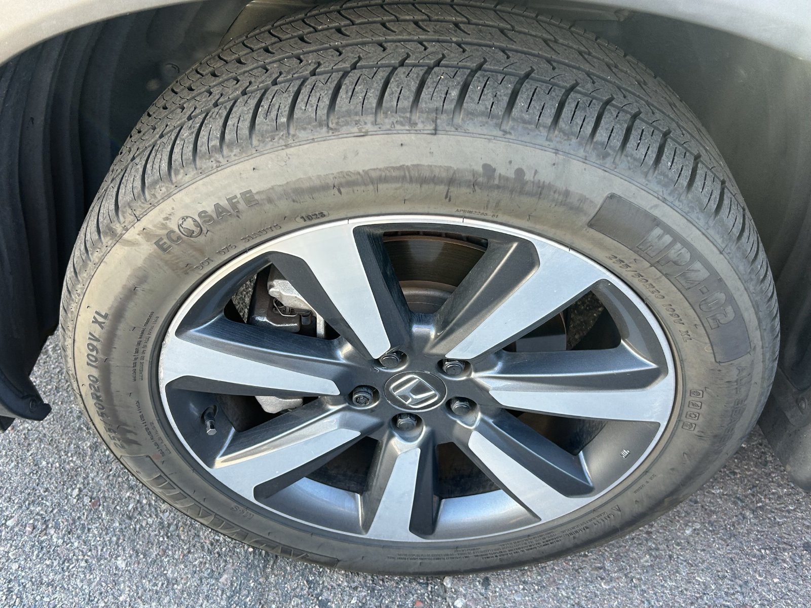 Used 2024 Honda Pilot Touring image 13