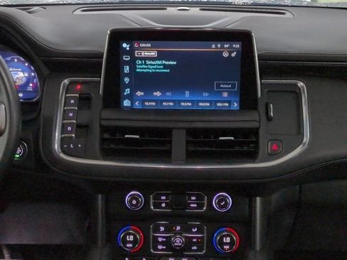 Used 2023 Chevrolet Suburban LT AWD/4WD image 17