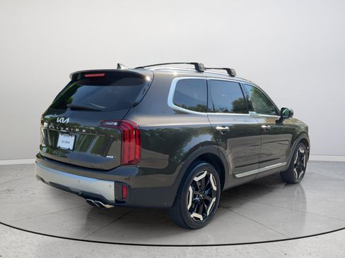 Used 2023 Kia Telluride S AWD/4WD image 7