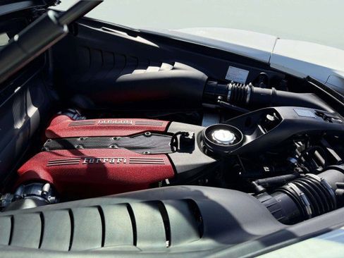 Used 2018 Ferrari 488 GTB image 49