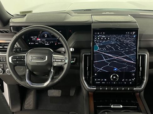 Used 2025 GMC Yukon Denali image 13