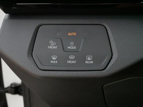 Certified 2023 Volkswagen ID.4 Pro S AWD/4WD image 26