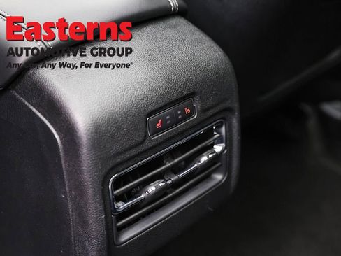 Used 2022 Lincoln Corsair AWD w/ Premium Package image 23