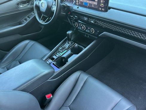 Used 2023 Honda Accord Sport image 15