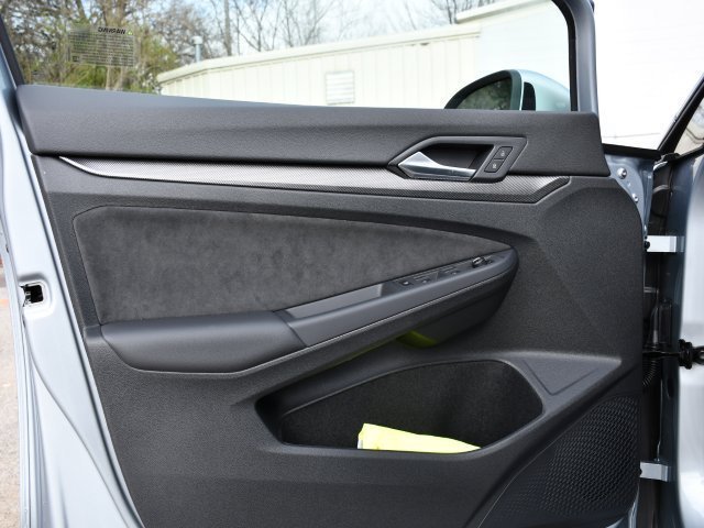 New 2026 Volkswagen GTI SE FWD image 11