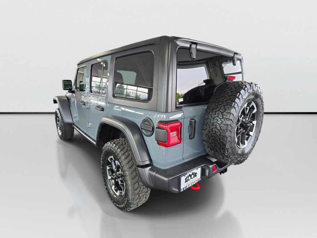 Used 2025 Jeep Wrangler Unlimited Rubicon AWD/4WD image 3