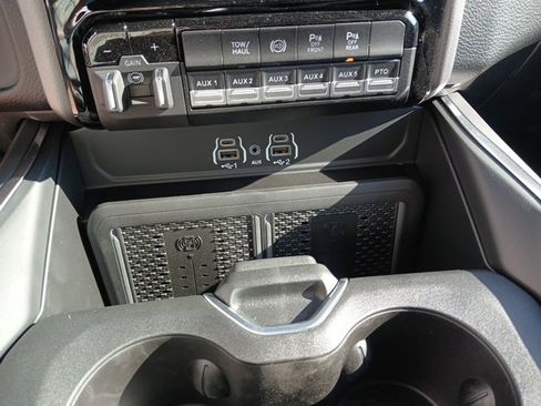 New 2026 RAM 4500 Laramie w/ Laramie Trim Package image 37