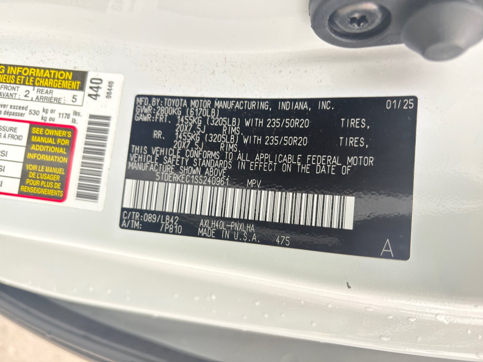Used 2025 Toyota Sienna Platinum FWD image 25