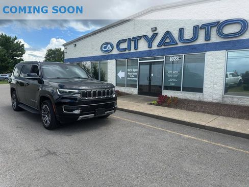Used 2024 Jeep Wagoneer Series II AWD/4WD image 1