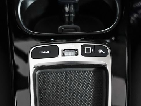 New 2025 Mercedes-Benz CLA 250 4MATIC image 18