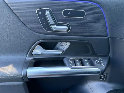 Certified 2023 Mercedes-Benz GLA 250 4MATIC image 13