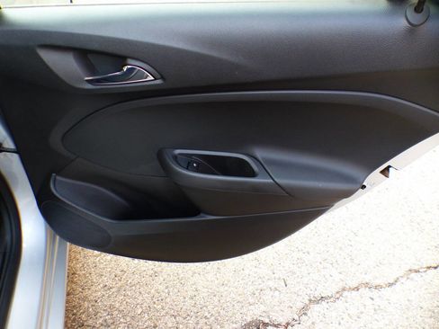 Used 2016 Chevrolet Cruze LS FWD image 22