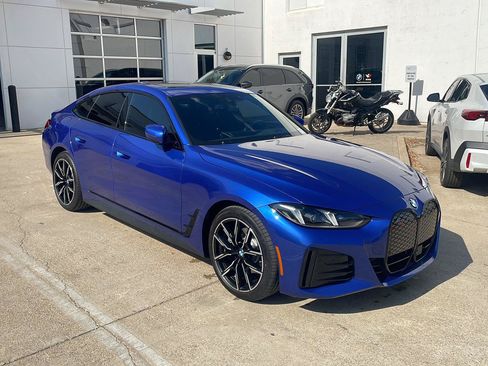 Used 2026 BMW i4 eDrive40 w/ M Sport Package RWD image 2