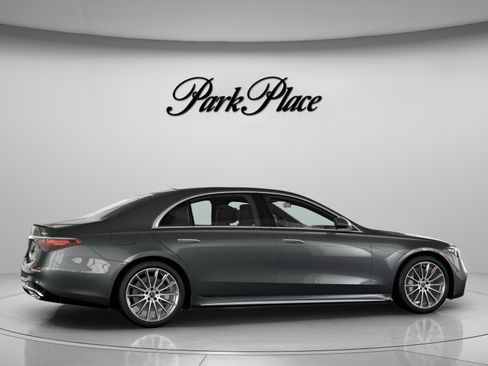 New 2026 Mercedes-Benz S 580 4MATIC Sedan image 24