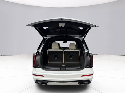Used 2024 Cadillac XT6 Sport w/ LPO, Floor Liner Package AWD/4WD image 21