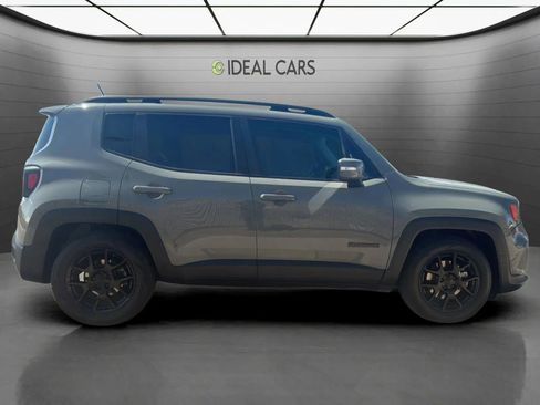 Used 2020 Jeep Renegade Altitude FWD image 4