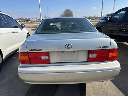 Used 2000 Lexus LS 400 image 8