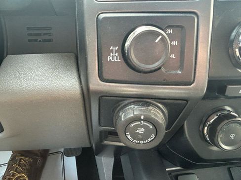 Used 2016 Ford F150 XLT w/ Equipment Group 302A Luxury AWD/4WD image 26