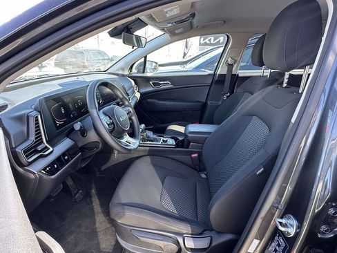 Certified 2024 Kia Sportage LX image 10