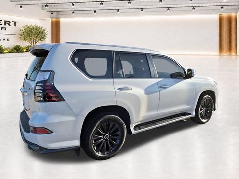 Used 2023 Lexus GX 460 Luxury w/ Sport Design Package AWD/4WD image 11