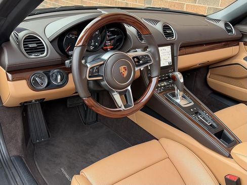 Certified 2022 Porsche 718 Boxster image 4