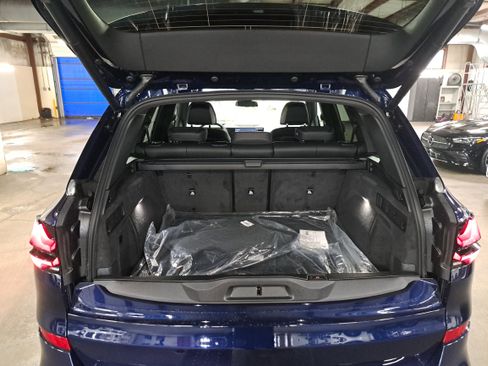 New 2026 BMW X5 xDrive40i w/ M Sport Package image 13