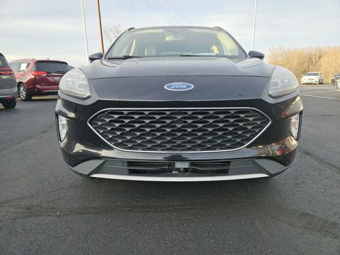 Used 2020 Ford Escape Titanium image 6
