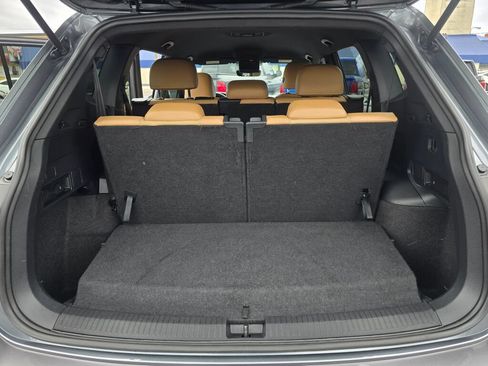 Used 2022 Volkswagen Tiguan SE FWD image 15
