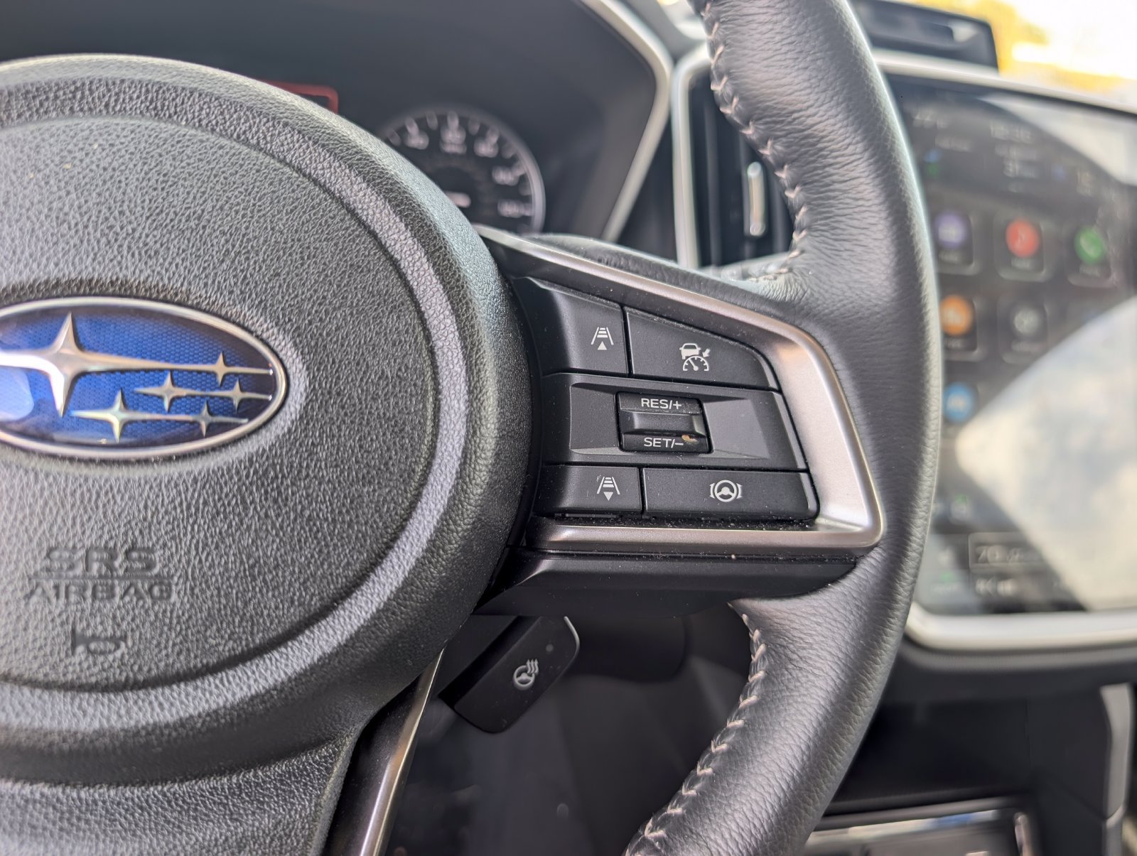 Used 2024 Subaru Ascent Limited AWD/4WD image 17