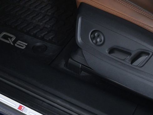 Certified 2023 Audi Q5 2.0T Premium Plus w/ Premium Plus Package image 19