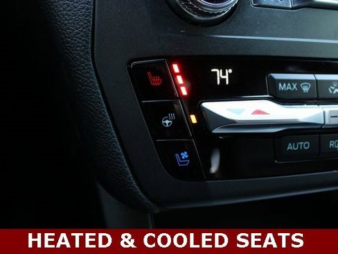 Used 2020 Ford Explorer Limited image 16