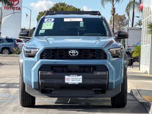 Used 2025 Toyota 4Runner TRD Off-Road image 11
