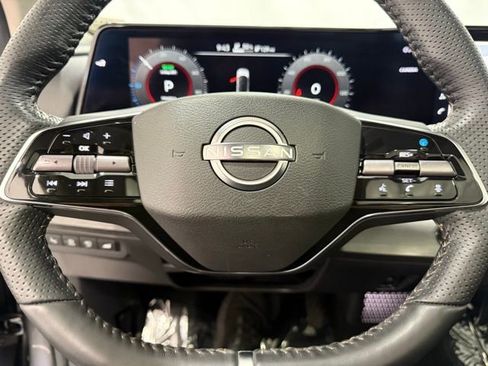 Used 2023 Nissan Ariya AWD image 41
