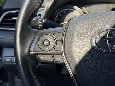 Used 2021 Toyota Camry SE image 15