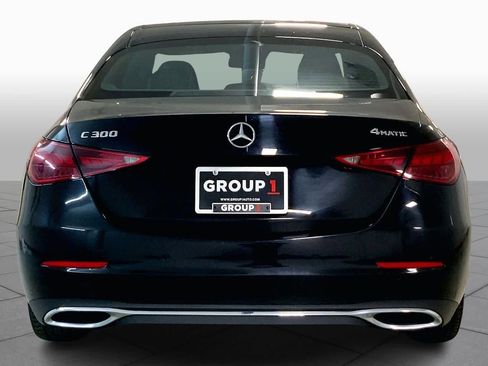 Used 2025 Mercedes-Benz C 300 4MATIC Sedan image 4