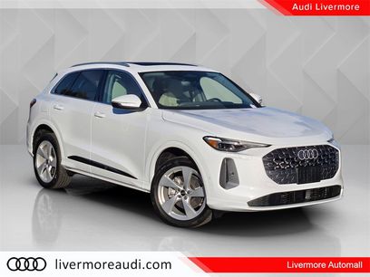 New 2025 Audi Q5 Premium Plus