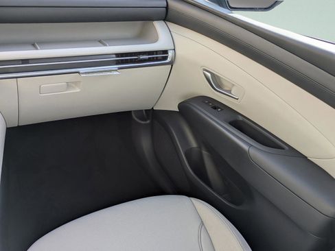 New 2026 Hyundai Tucson SE image 19