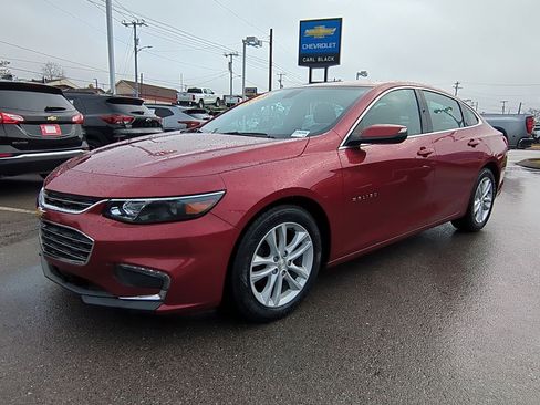 Used 2018 Chevrolet Malibu LT image 4