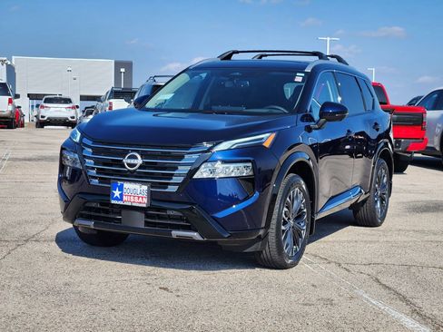 New 2026 Nissan Rogue Platinum w/ Platinum Premium Package AWD/4WD image 2