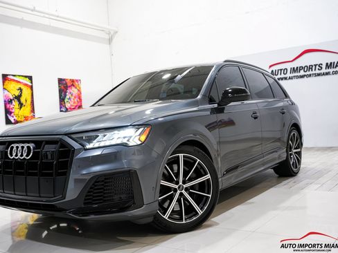 Used 2021 Audi SQ7 Premium Plus w/ Driver Assistance Package AWD/4WD image 34